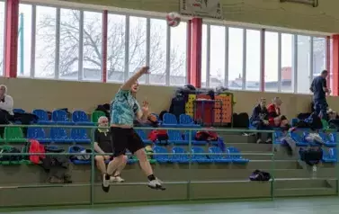 Mikołajkowy Turniej Siatk&oacute;wki o Puchar W&oacute;jta Gminy Świerklaniec 4