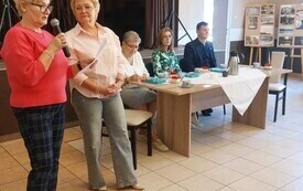 Wyr&oacute;żnili solenizant&oacute;w! Emeryci świętują