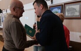 Wyr&oacute;żnili solenizant&oacute;w! Emeryci świętują