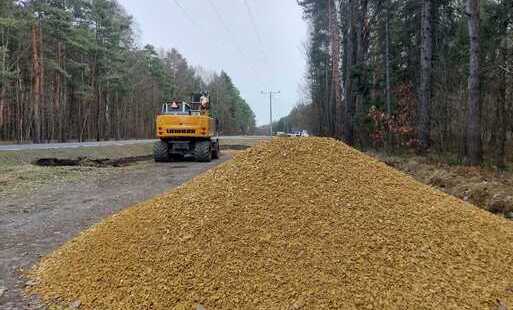Powstaje nowy, uporządkowany parking nad Zalewem Nakło - Chechło 