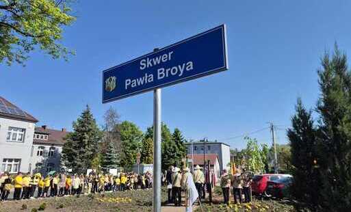 uroczystość otwarcia skweru Pawła Broya w Nakle Śląskim